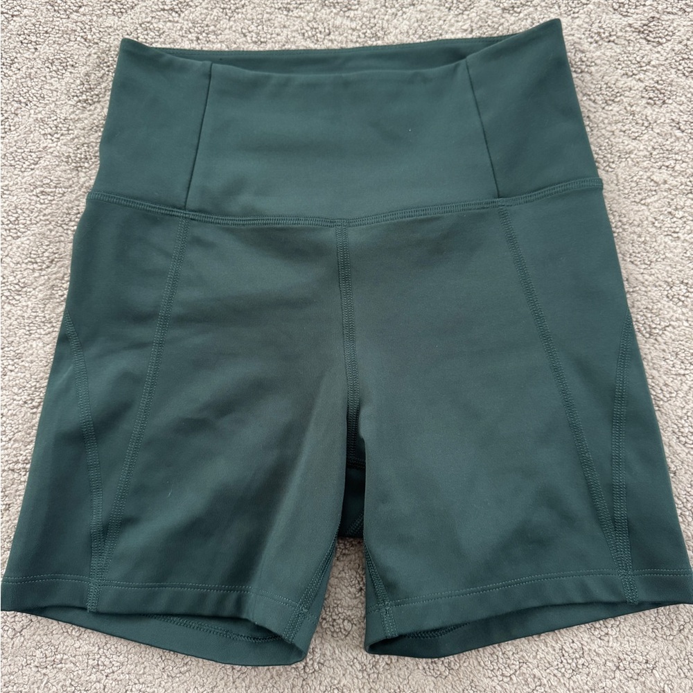 Girlfriend Collective biker shorts small